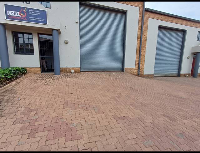 225M² MINI FACTORY TO LET IN KYA SANDS